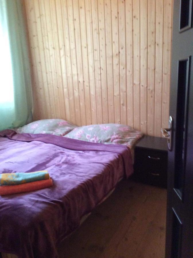 Gunter Guest House Adishi Bagian luar foto
